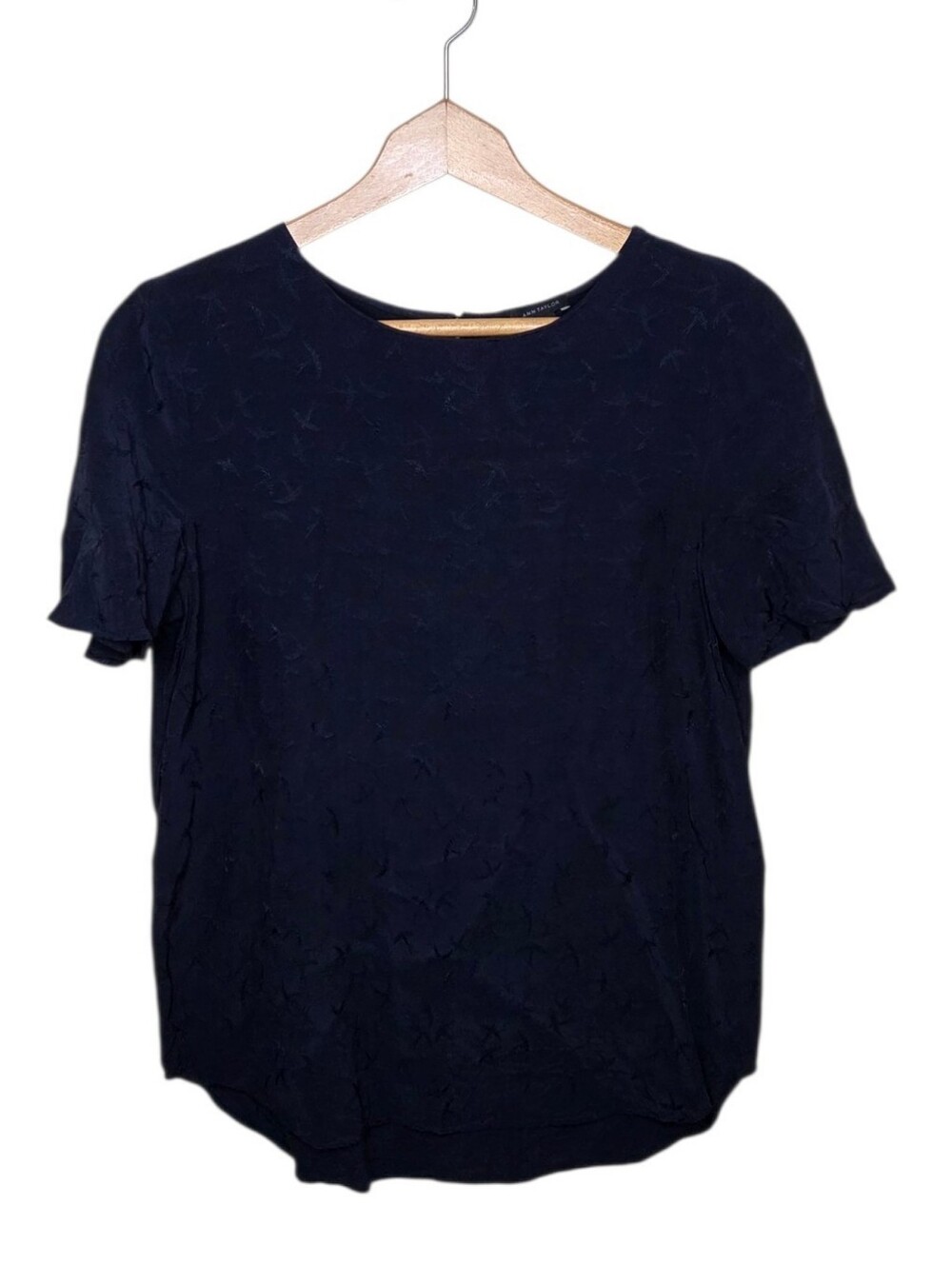 Ann Taylor Dark Navy Blue Jacquard Bird Print Short Sleeve Blouse Size Small